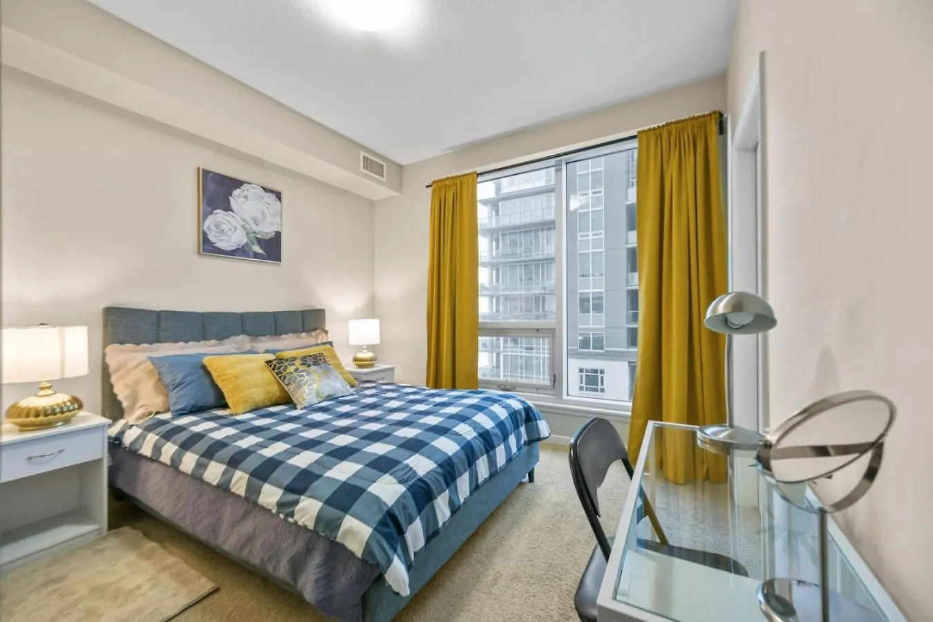 The Urban Peak On The 19Th Floor Of The Alura Apartment Calgary 0*,