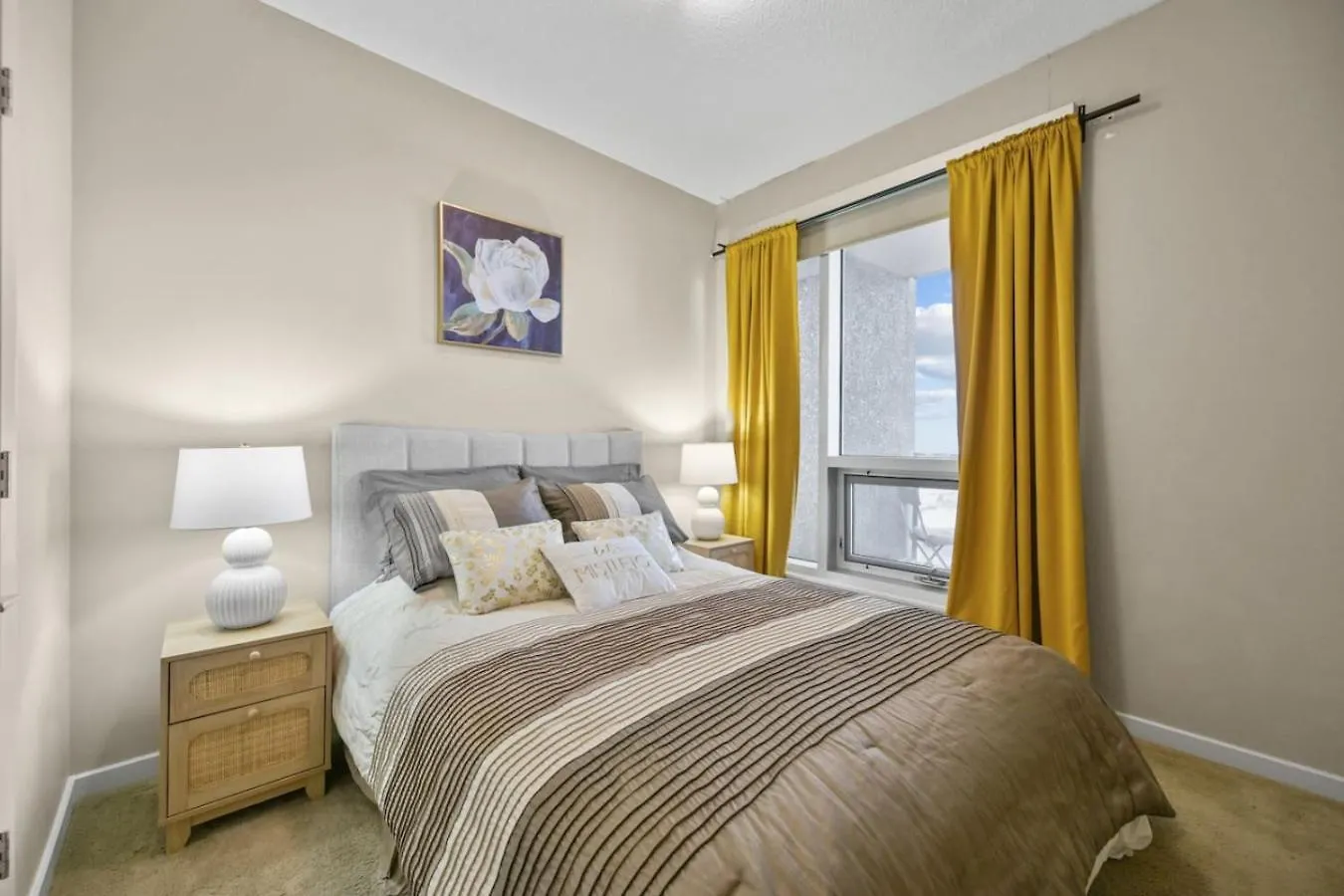 The Urban Peak On The 19Th Floor Of The Alura Apartment Calgary