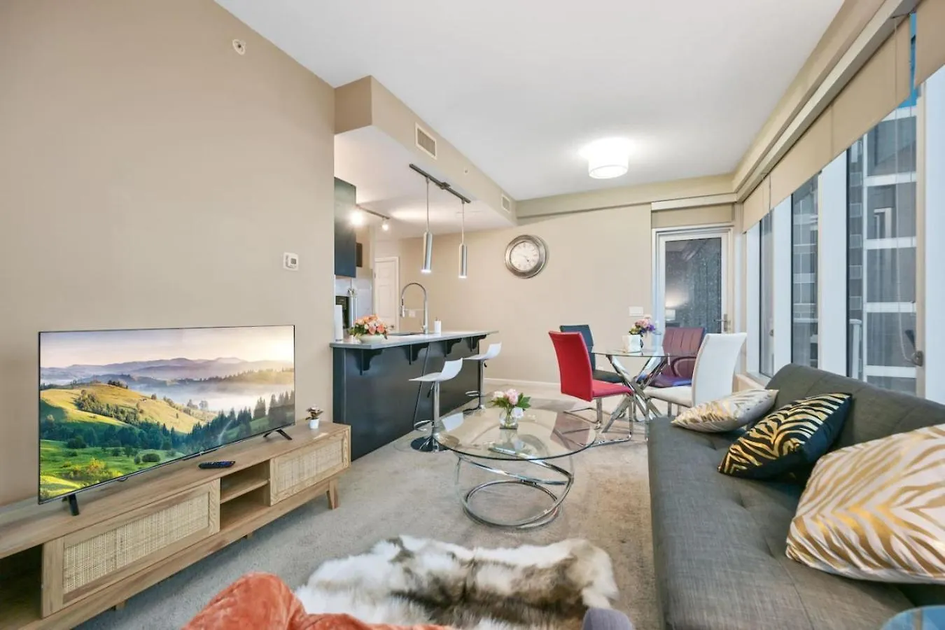 The Urban Peak On The 19Th Floor Of The Alura Apartment Calgary